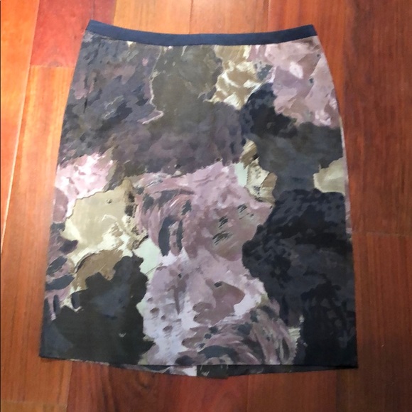 LOFT Dresses & Skirts - Floral Pencil skirt